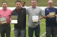Ex-diretores de esportes são homenageados pela diretoria