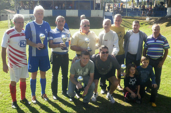 Premiados, com o ”Troféu Valter Forti”, no futebol seniores
