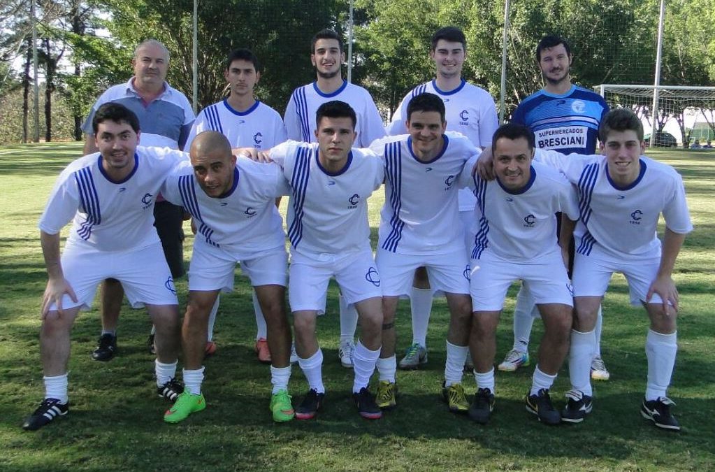 Esporte Total e Esporte Total B fazem o primeiro jogo da decisão