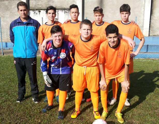 Escola de Esportes ganha no sub-13 e sub-15 e perde no sub-09 e sub-11