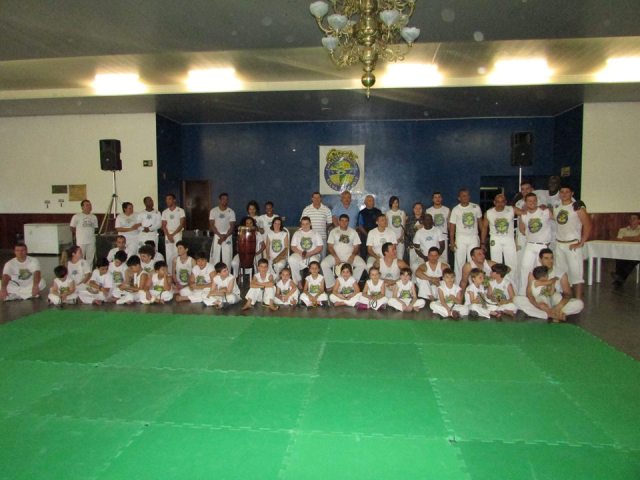 Capoeira teve ”graduação e troca de cordões”