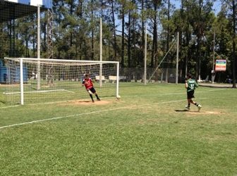 Futebol da Escola de Esportes recebe o Leãozinho