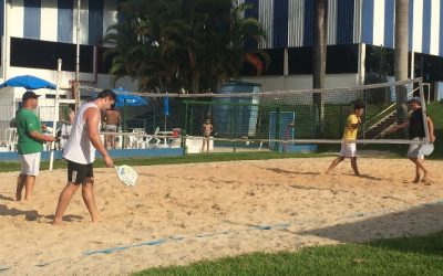 Torneios internos de beach tennis