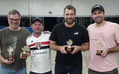 Torneio interno de truco, em duplas