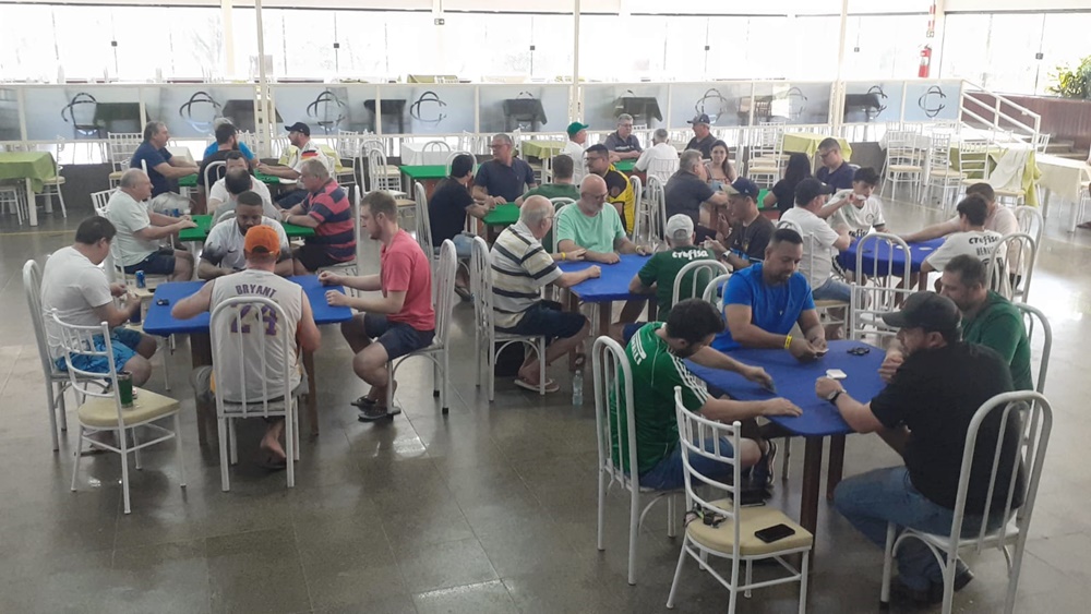 Torneio aberto de truco, em duplas