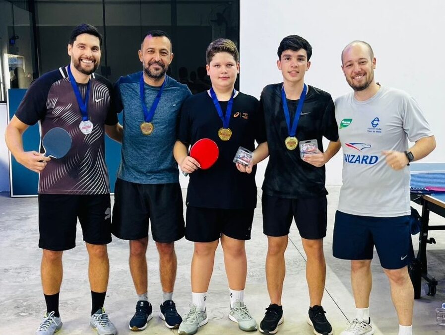 Torneios internos de tênis de mesa